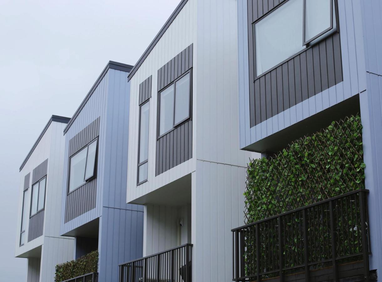 Cozy And Comfortable, Sunny Three-Storey Building โอ๊คแลนด์ ภายนอก รูปภาพ